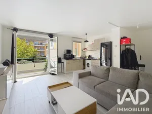 Appartement à Roissy-en-Brie (77680)