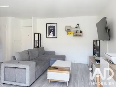 Appartement à Roissy-en-Brie (77680)