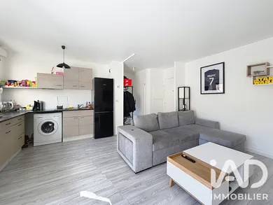 Appartement à Roissy-en-Brie (77680)