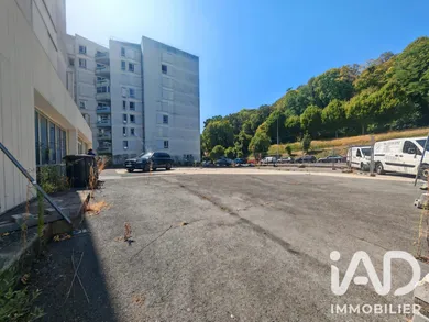 Commercial walls in Meaux (77100)