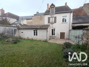 Townhouse in Écueillé (36240)