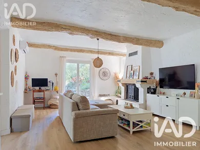 House in Saint-Paul-en-Forêt (83440)
