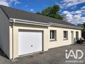 Pavillon à Étaimpuis (76850)