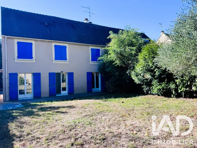 Maison 6 pièces 136 m² · à Le Tremblay-sur-Mauldre · 136 m² · 1 750 €/mois