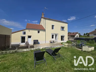 Maison traditionnelle à Ouges (21600)