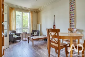 Apartment in Paris (75013)