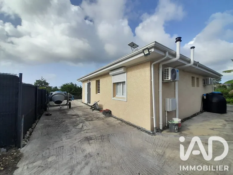 Maison 3 pièces 80 m² · à Sainte-Anne · 80 m² · 1 190 €/mois