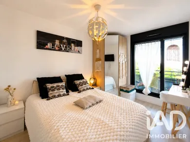 Appartement à Bordeaux (33300)