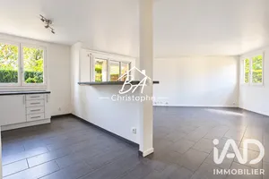 Apartment in Ermont (95120)