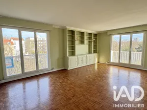Apartment in Fontenay-sous-Bois (94120)