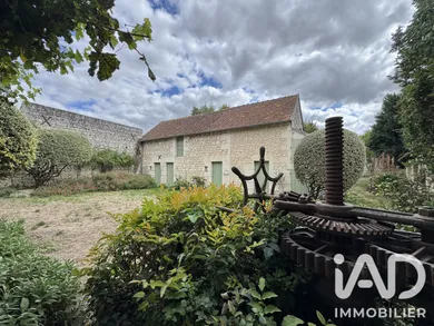 Maison de campagne à Noyant-de-Touraine (37800)