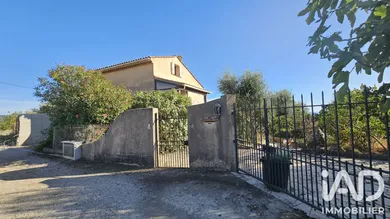 Maison à Saint-André-de-la-Roche (06730)