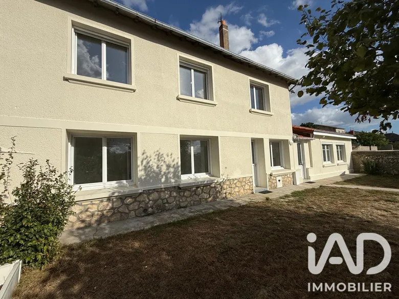 Maison 6 pièces 124 m² · à Châtellerault · 123,7 m² · 179 000 €