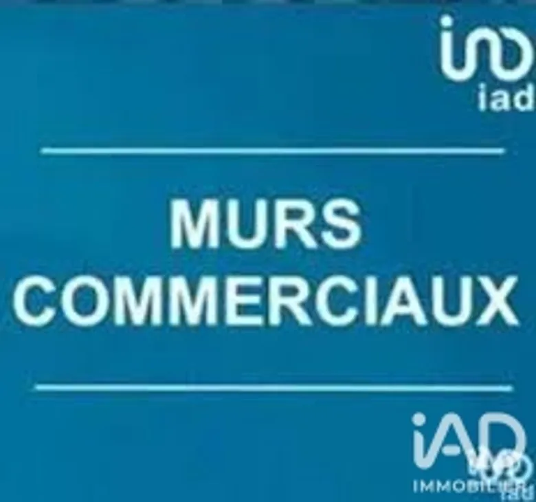 Local commercial 185 m² · à Saint-Raphaël · 185 m² · 451 500 €