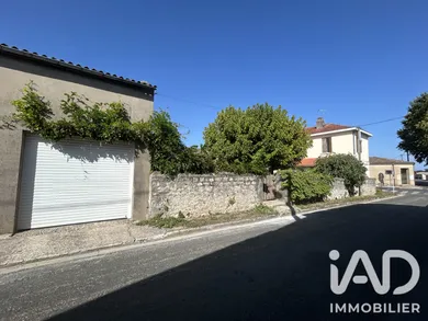 Maison de ville à Pauillac (33250)