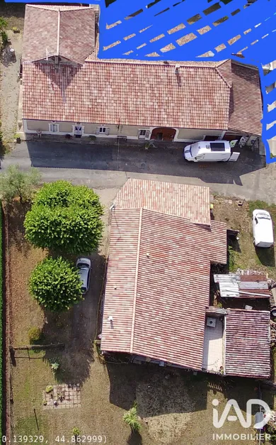 Maison de campagne à Vélines (24230)