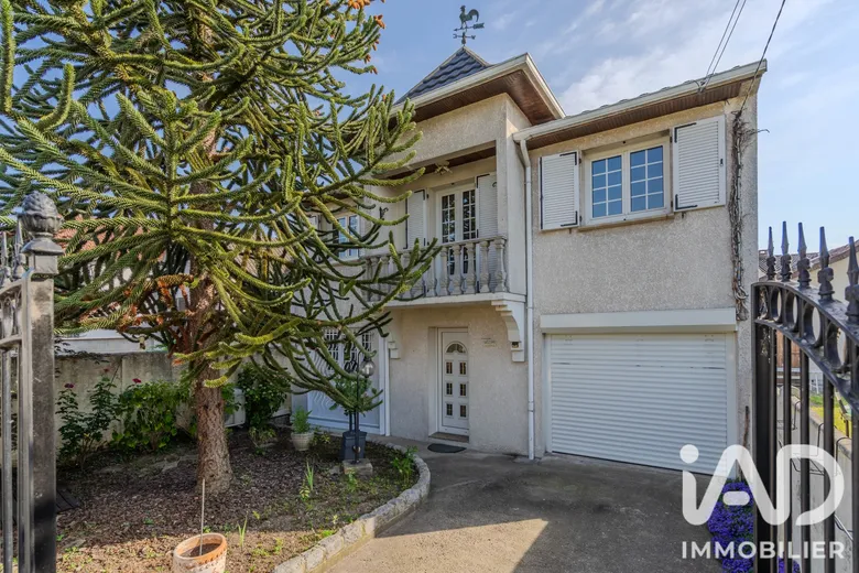 Maison 5 pièces 100 m² · à Livry-Gargan · 100 m² · 359 000 €