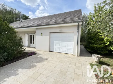 House in Villeneuve-sur-Allier (03460)
