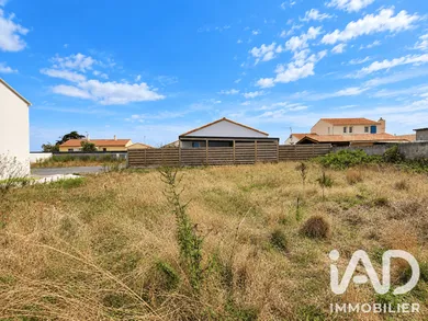 Building plot in Longeville-sur-Mer (85560)