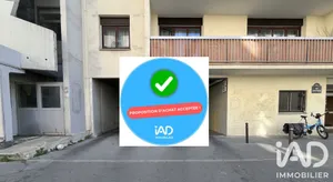 Parking in Paris (75011)