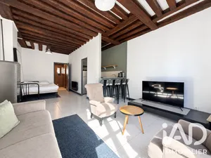 Apartment in Paris (75004)