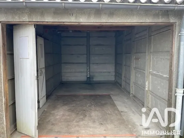 Parking 260 m² · à Nantes · 260 m² · 179 000 €