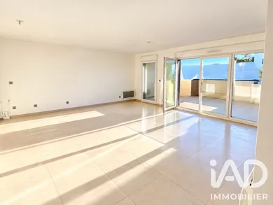 Apartment in Istres (13800)
