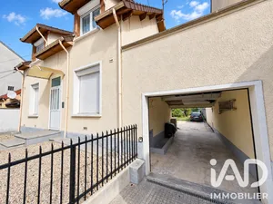 Immeuble à Pontault-Combault (77340)