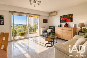 Apartment in Saint-Raphaël (83700)