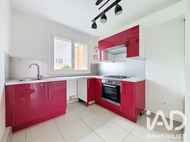 Appartement à Salon-de-Provence (13300)