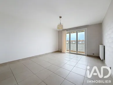 Appartement à Salon-de-Provence (13300)