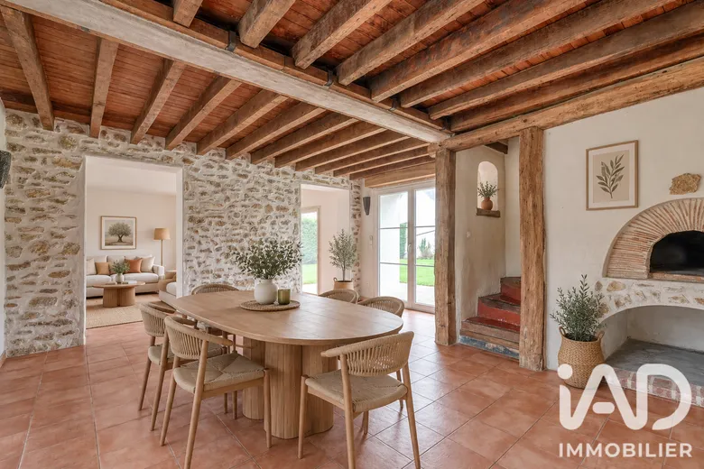Maison 7 pièces 200 m² · à Sancy · 200 m² · 369 000 €