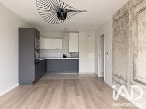 Appartement à Villeneuve-Saint-Denis (77174)