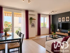 Appartement à Hyères (83400)