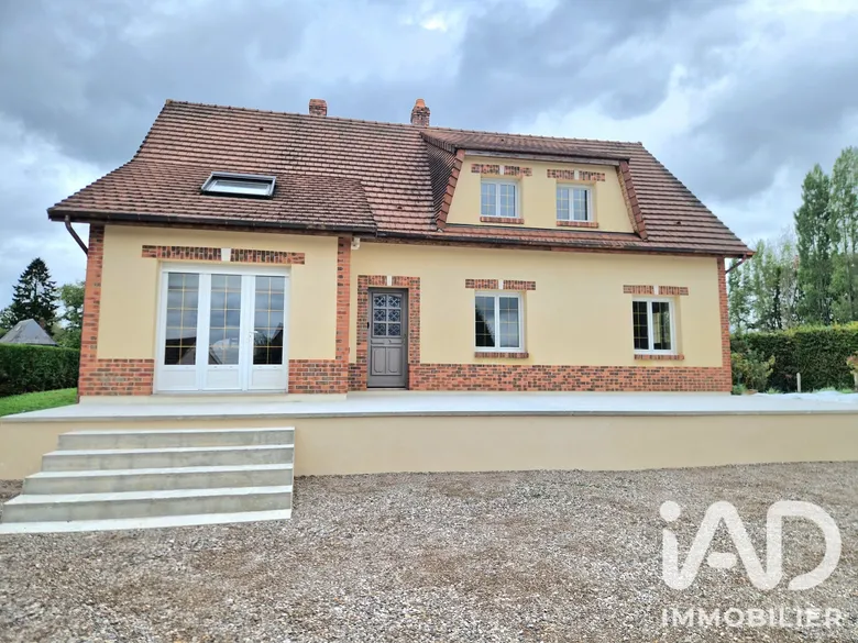 Maison 8 pièces 144 m² · à Serqueux · 144,4 m² · 310 000 €