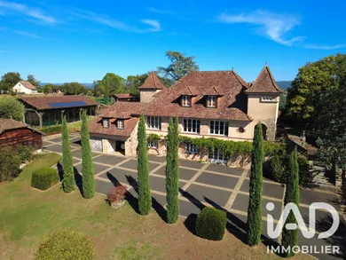 Maison traditionnelle à Figeac (46100)