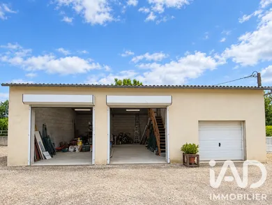 House in Azay-le-Brûlé (79400)