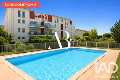 Appartement à Saint-Macaire (33490)