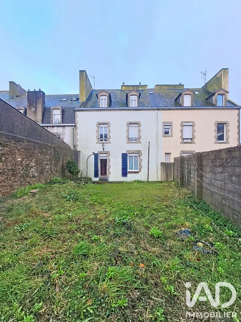 Maison 10 pièces 203 m² · à Douarnenez · 203 m² · 257 000 €