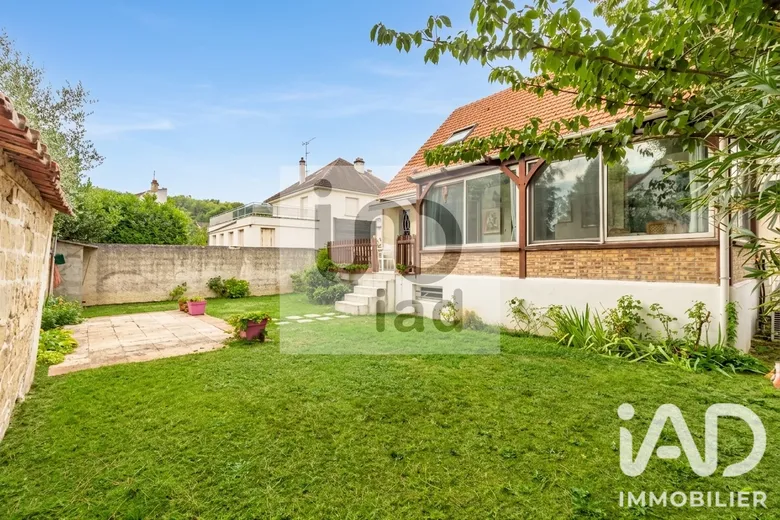 Maison 6 pièces 165 m² · à Le Pecq · 164,9 m² · 3 350 €/mois