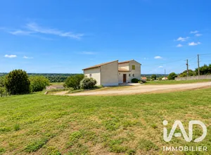 House in Sainte-Eanne (79800)