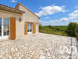 Maison à Sainte-Eanne (79800)