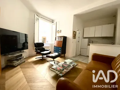 Studio à Paris (75015)