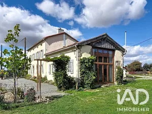 Maison de campagne à Moncoutant (79240)