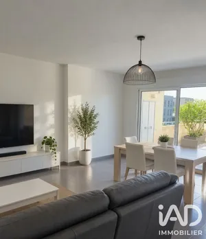 Apartment in Nîmes (30900)