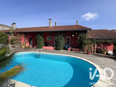 Maison de campagne à Queyrac (33340)