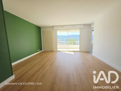Appartement à Jacob-Bellecombette (73000)