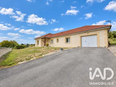 House in Chardeny (08400)