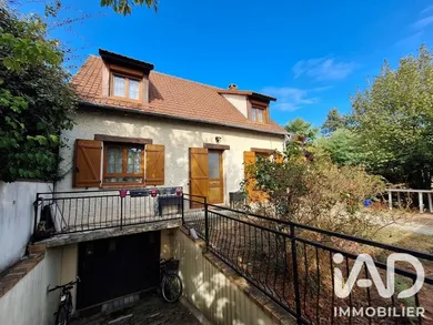 Maison à Sainte-Geneviève-des-Bois (91700)