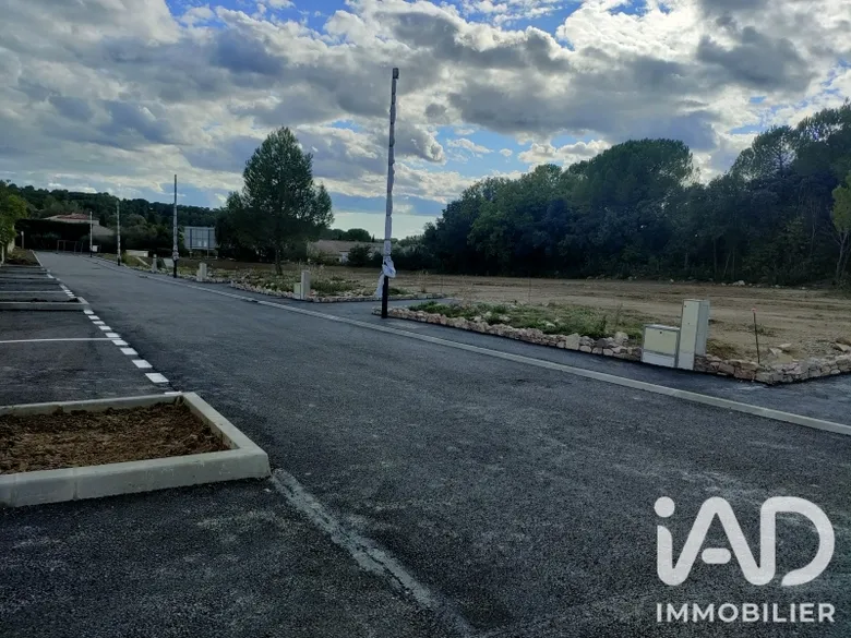 Terrain à bâtir à Aujargues (30250) · 166 500 €